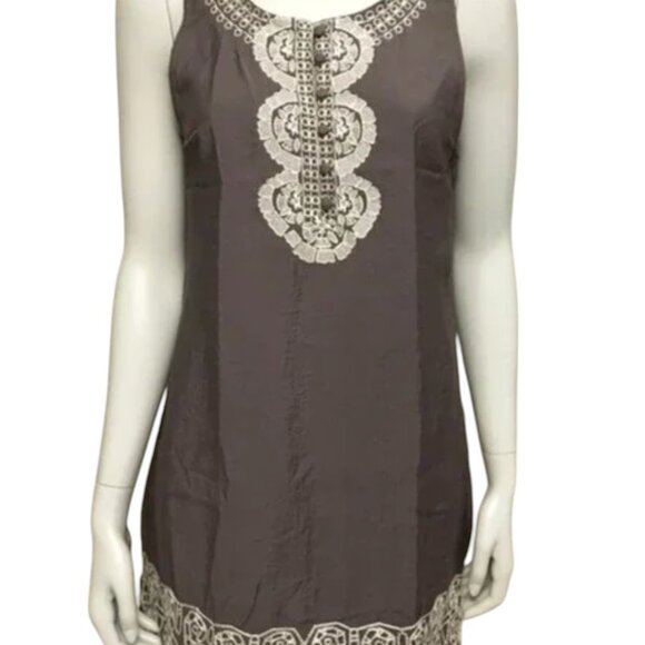 The Clothing Co. Embroidered Dress Size Large Satiny Grey Shift Style Neutral - Picture 1 of 9